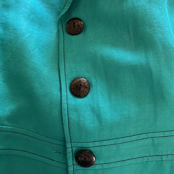 Studio I skirt and jacket suit - Picture 15 of 16